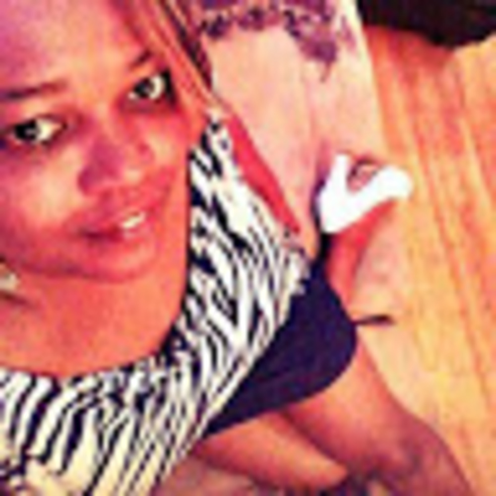 Meet your Posher, Ynetta